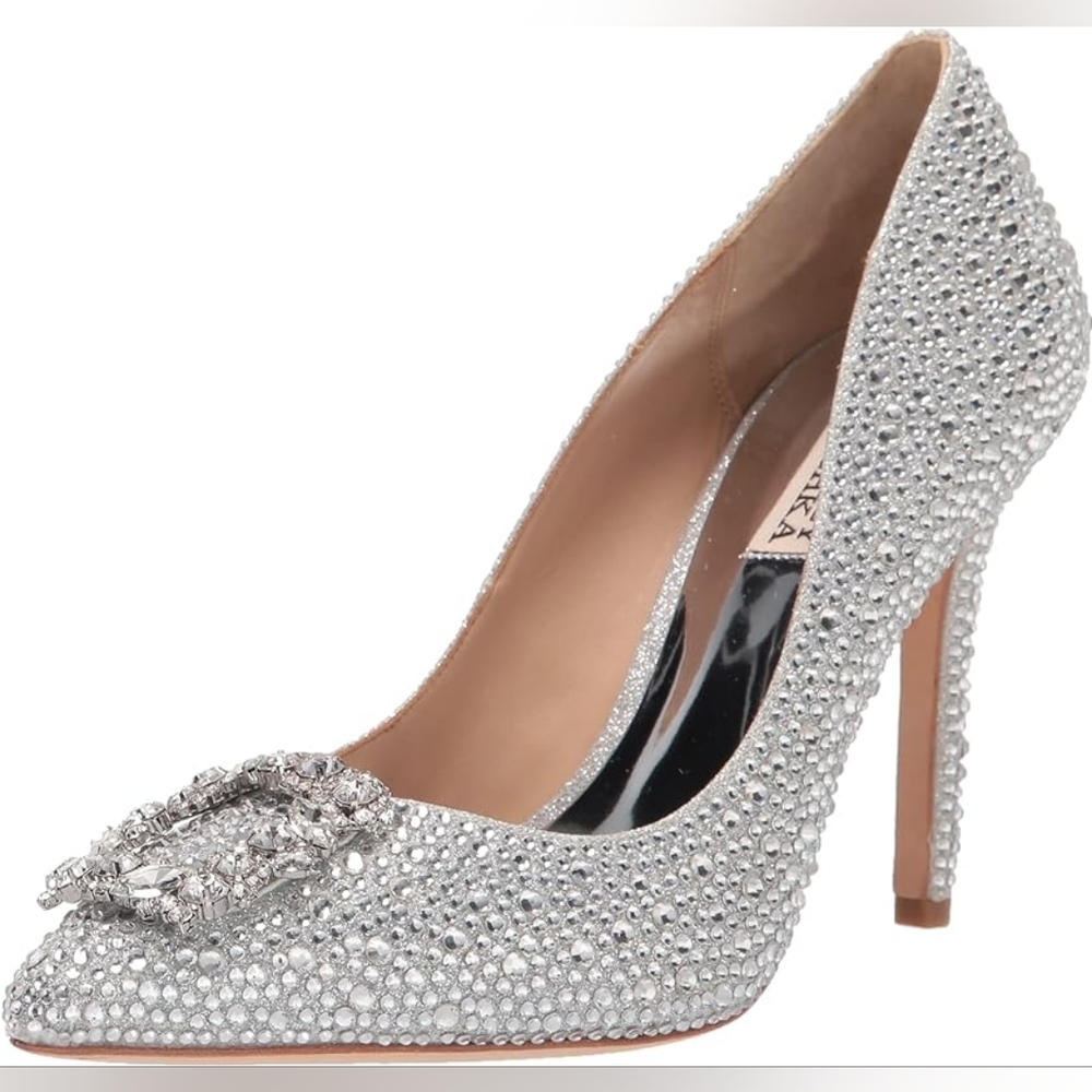 BADGLEY  MISCHKA silver pump with buckle. Christmas 🎄 sale!